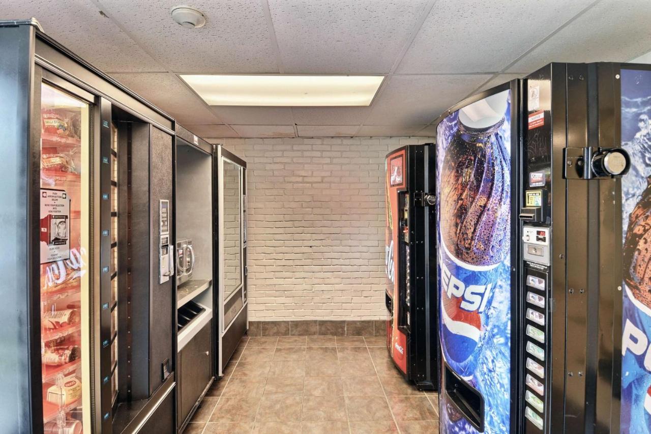 Motel 6-Danvers, Ma - Boston North Экстерьер фото